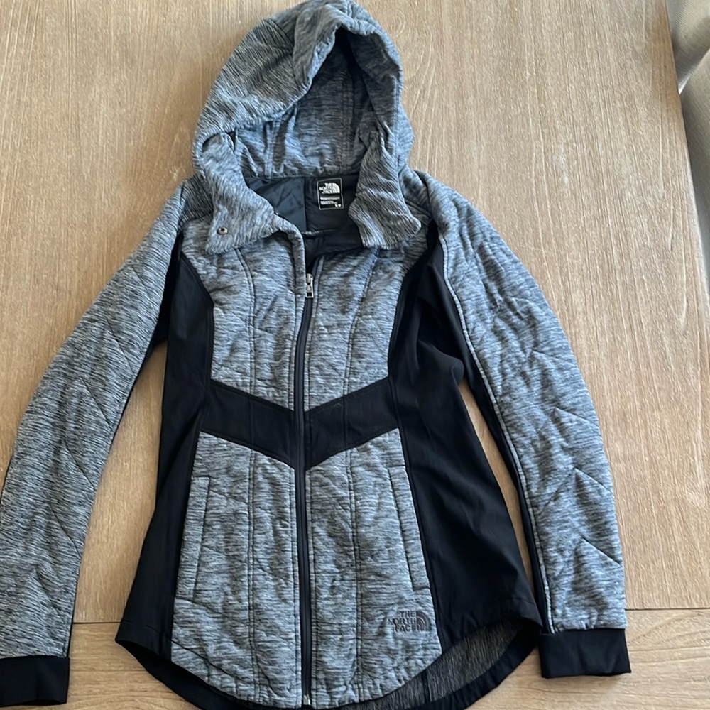 The North Face , Spring / Fall Lightweight Jacket… - image 1